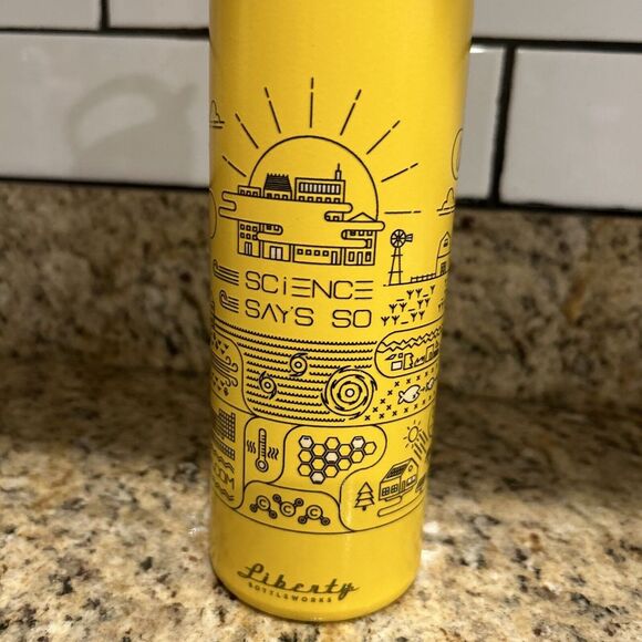 HTF Liberty Bottleworks Barack Obama Yellow USA - Picture 7 of 15